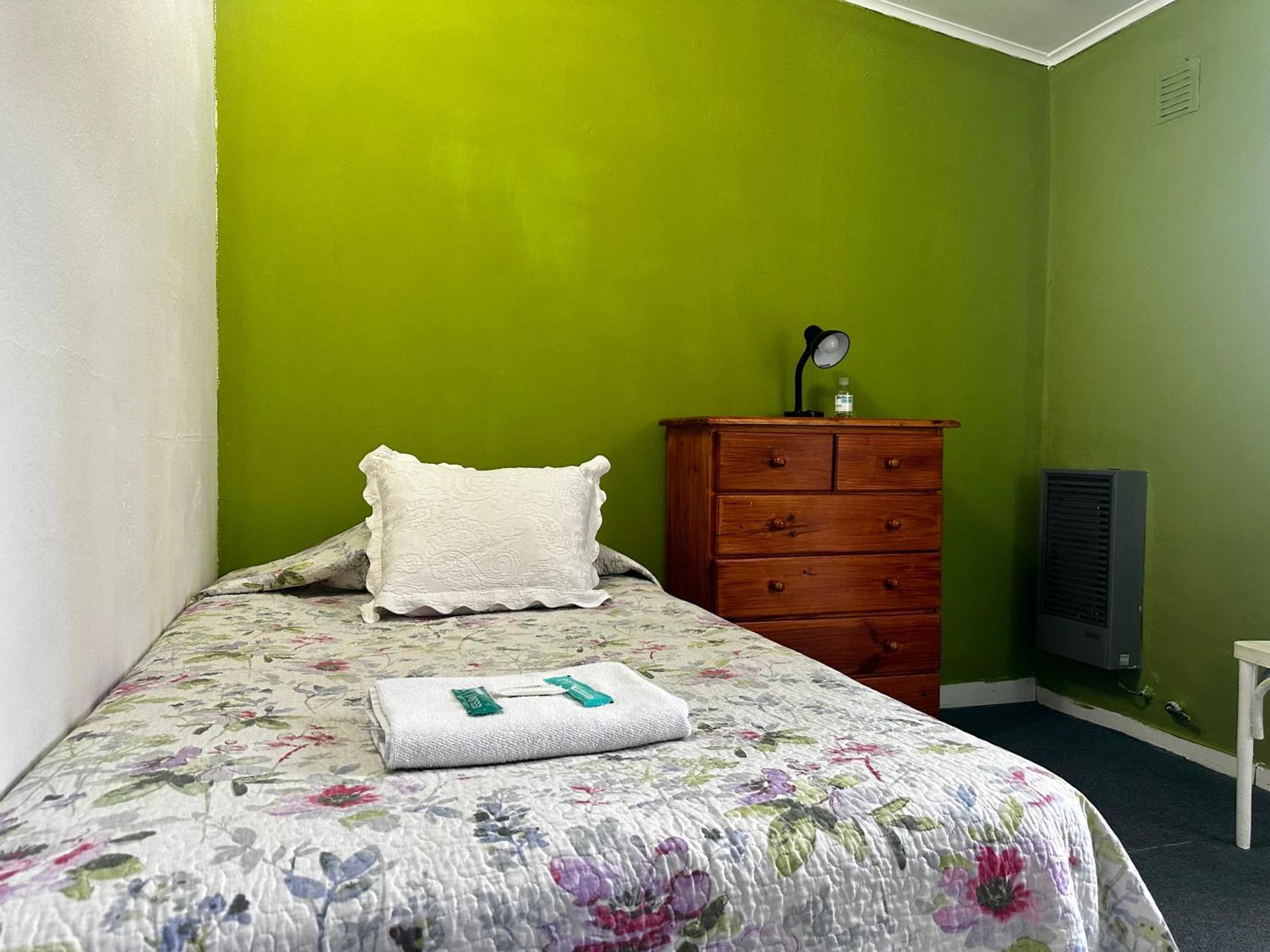 Amancay, Hostal Patagonico Hotel El Calafate Ngoại thất bức ảnh